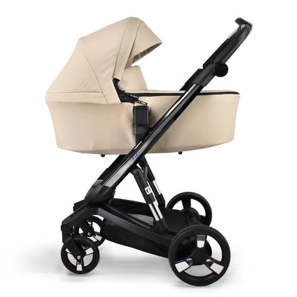 iBebe Stop & Drive kinderwagen beige reiswieg zijaanzicht